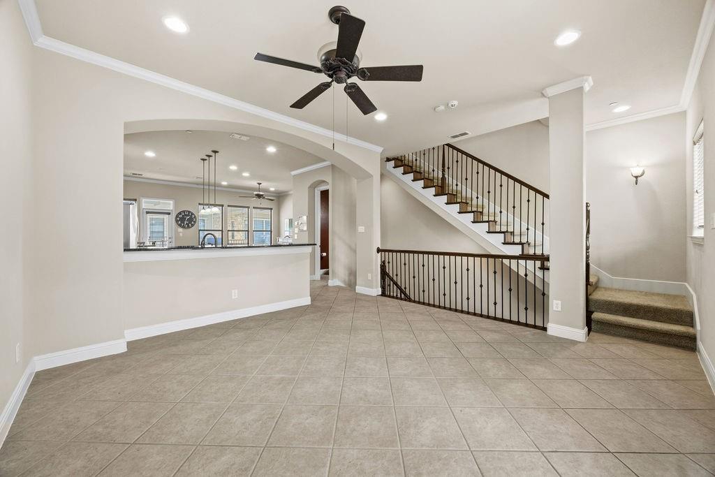 5736 Robbie Road Plano, TX 75024 - Photo 4 of 20 Gallery Image 4