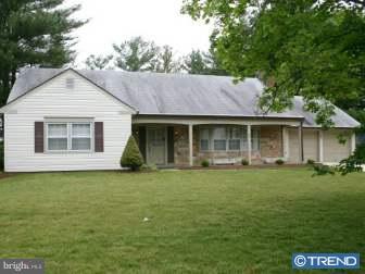 98 Country Club Road Willingboro, NJ 08046 - Photo 1 of 12 Exterior
