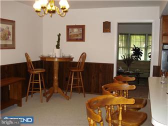 98 Country Club Road Willingboro, NJ 08046 - Photo 4 of 12 Family Room