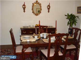 98 Country Club Road Willingboro, NJ 08046 - Photo 5 of 12 Dining Room