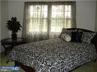 98 Country Club Road Willingboro, NJ 08046 - Photo 7 of 12 Bedroom 4