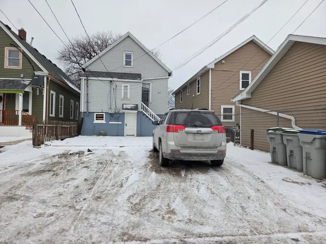 $173,900 | 2225 South 17th Street, Unit 2225A, Milwaukee, WI 53215