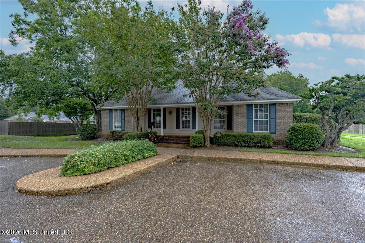 102 Avon Cove Madison, MS 39110 - Photo 35 of 38 33-Clubhouse