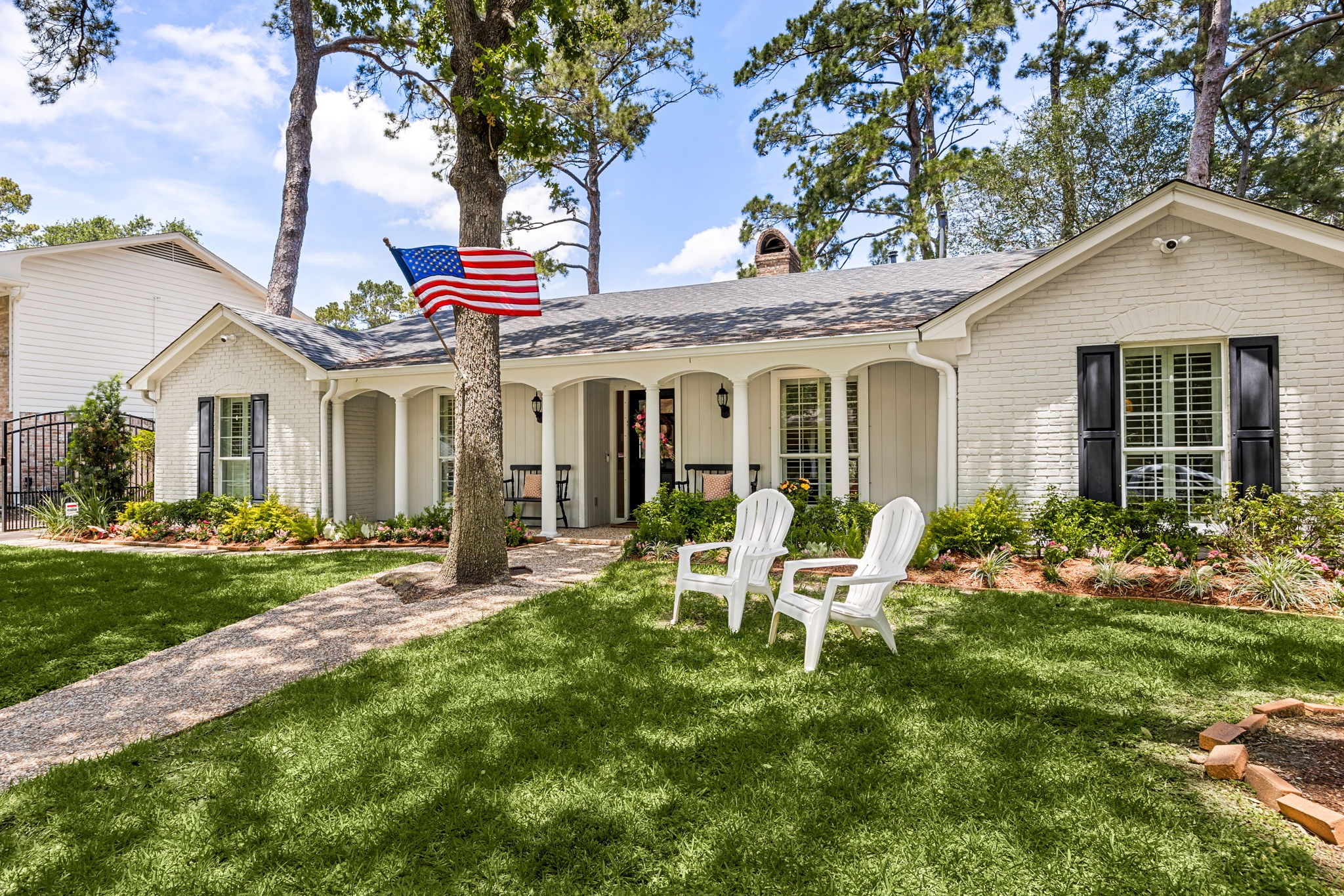 13638 Barryknoll Lane Houston, TX 77079 - Photo 2 of 50