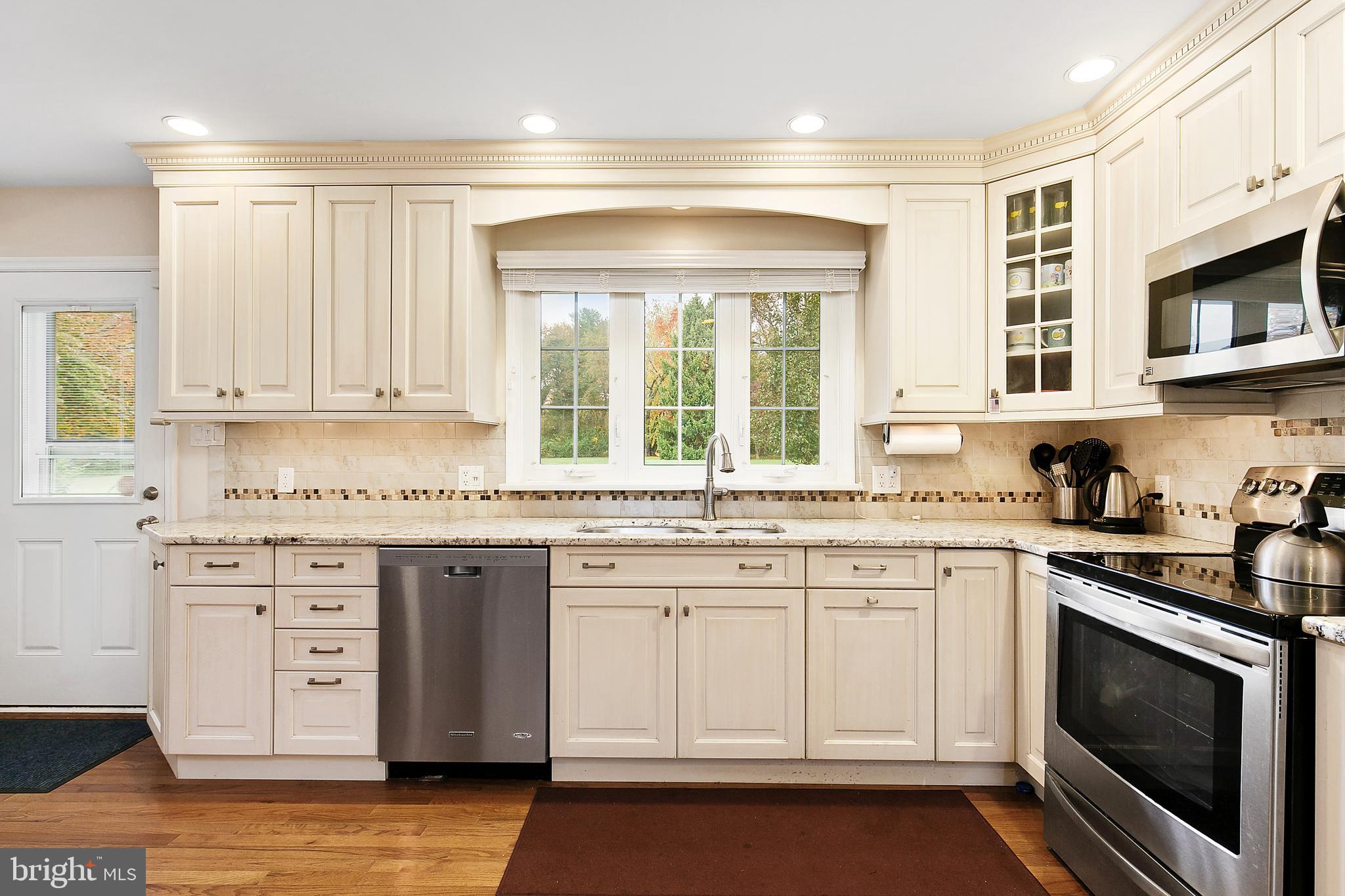 9 Dale Road Burlington, NJ 08016 - Photo 15 of 41 Kitchen sink casement window - breathtaking views!