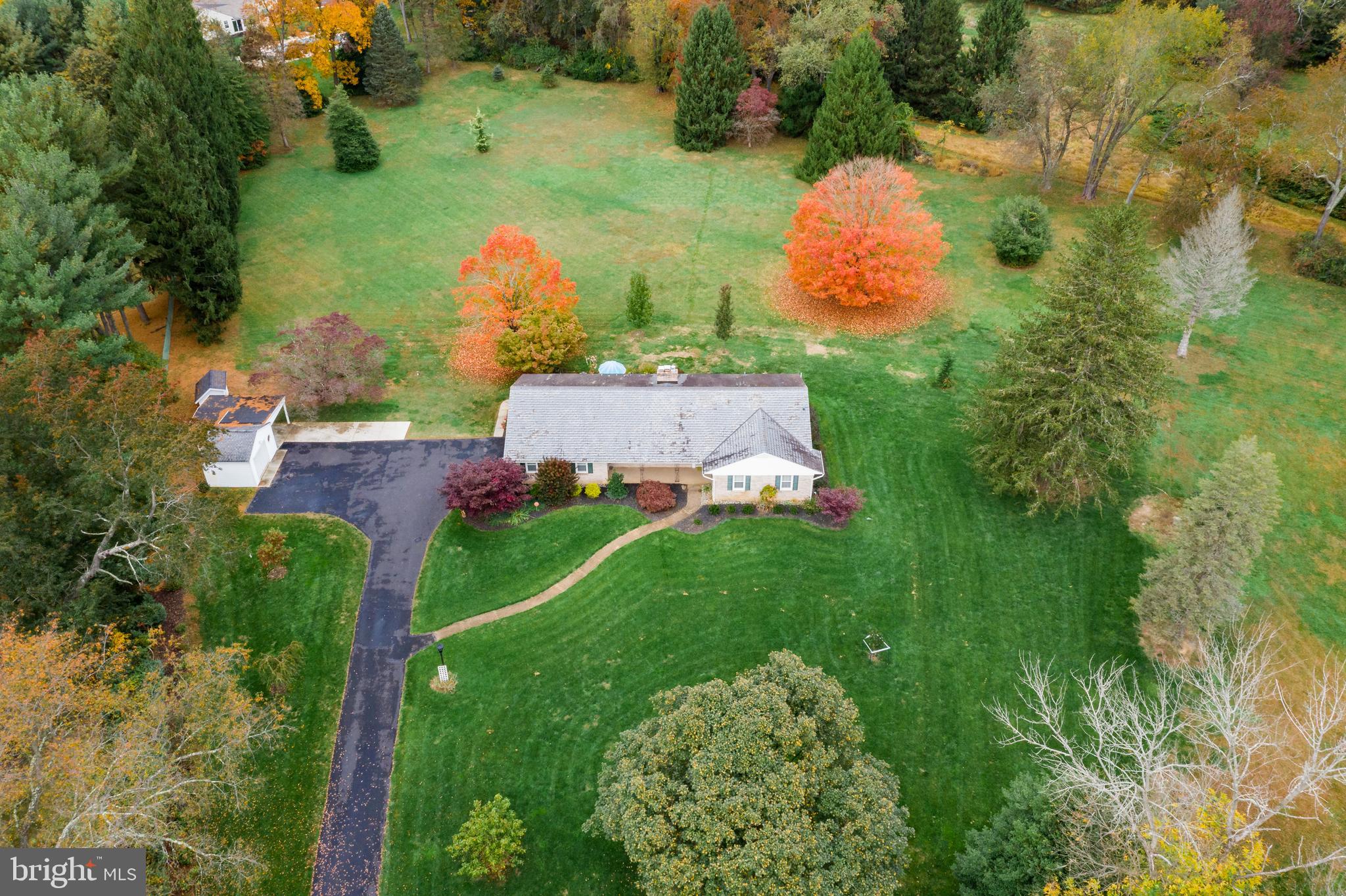9 Dale Road Burlington, NJ 08016 - Photo 36 of 41 Unparalleled privacy