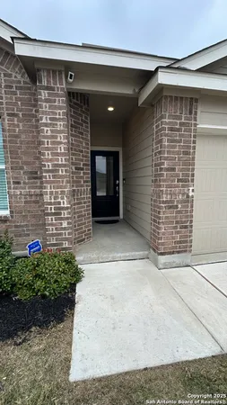 $1,850 | 10811 Hernando Court, Converse, TX 78109