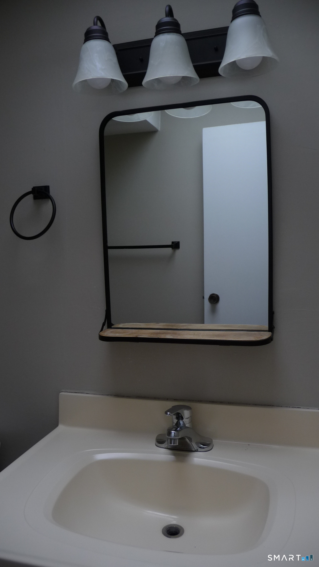 Little River Lane Middletown, CT 06457 - Photo 10 of 31