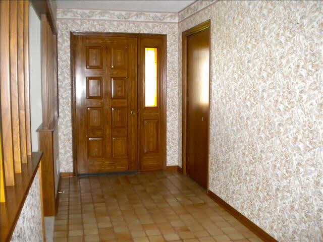 1059 East Temperance Road Temperance, MI 48182 - Photo 6 of 18 20400662-5.JPG