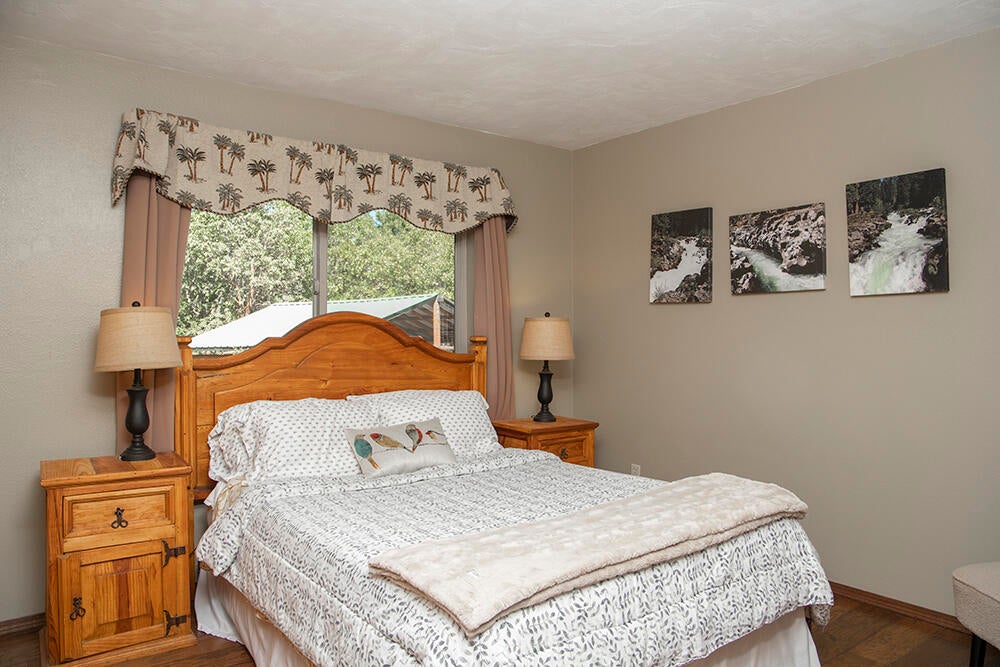 2006 Stringer Gap Road Grants Pass, OR 97527 - Photo 13 of 63 13
