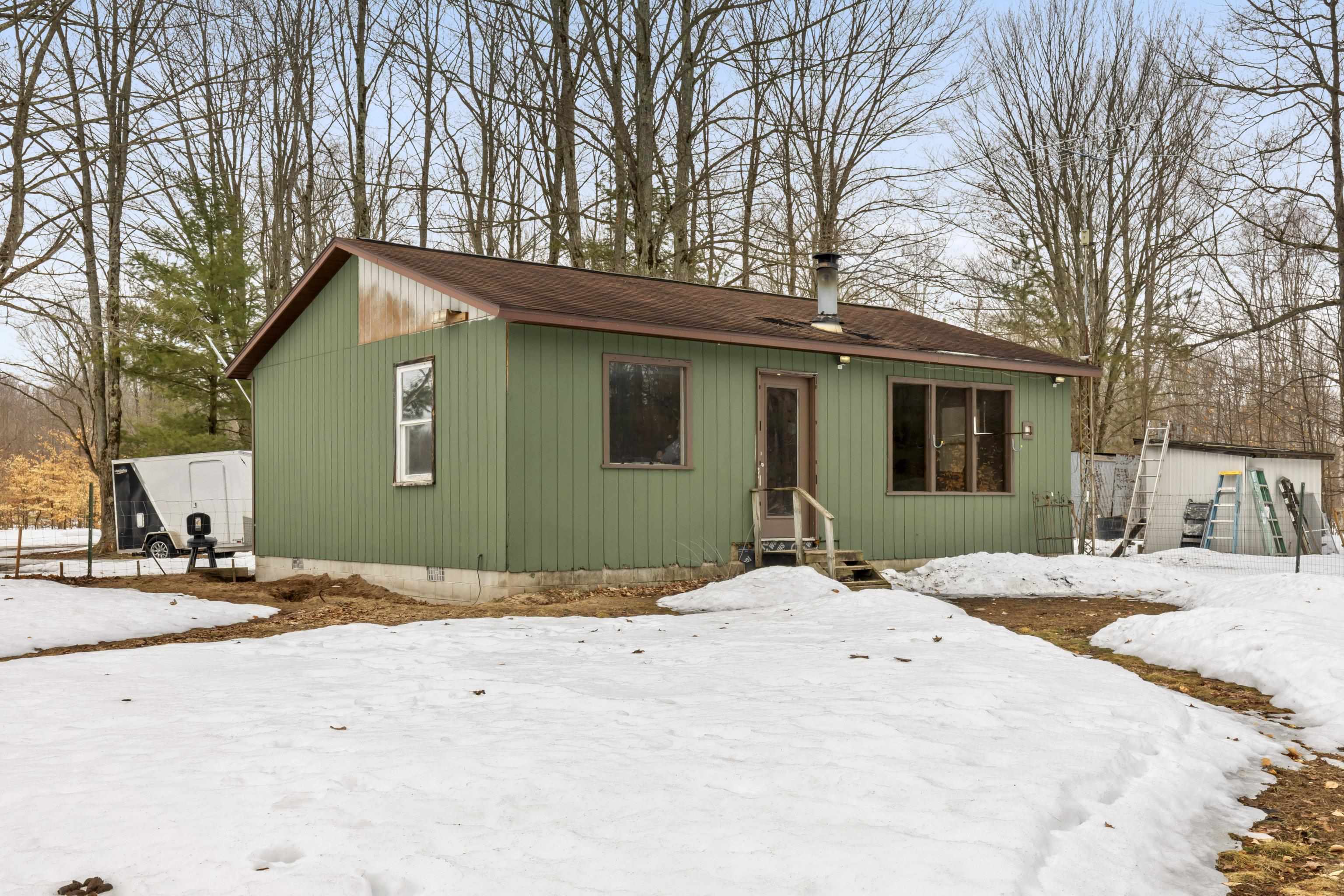 13544 Aylsworth Road Beulah, MI 49617 - Photo 23 of 29