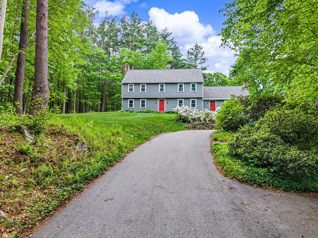 29 Pond Street Hopkinton, MA 01748 - Photo 3 of 42