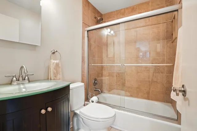 $259,900 | 1431 West Cuyler Avenue, Unit 1S, Chicago, IL 60613