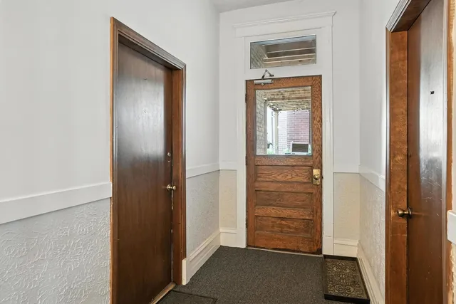 $259,900 | 1431 West Cuyler Avenue, Unit 1S, Chicago, IL 60613