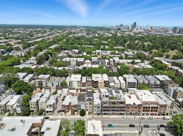 $259,900 | 1431 West Cuyler Avenue, Unit 1S, Chicago, IL 60613