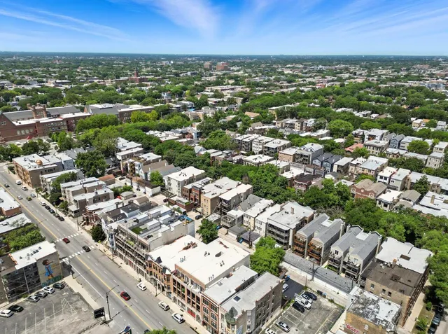 $259,900 | 1431 West Cuyler Avenue, Unit 1S, Chicago, IL 60613