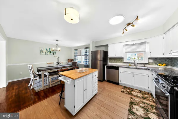 $429,900 | 28 Donwood Drive, New Castle, DE 19720