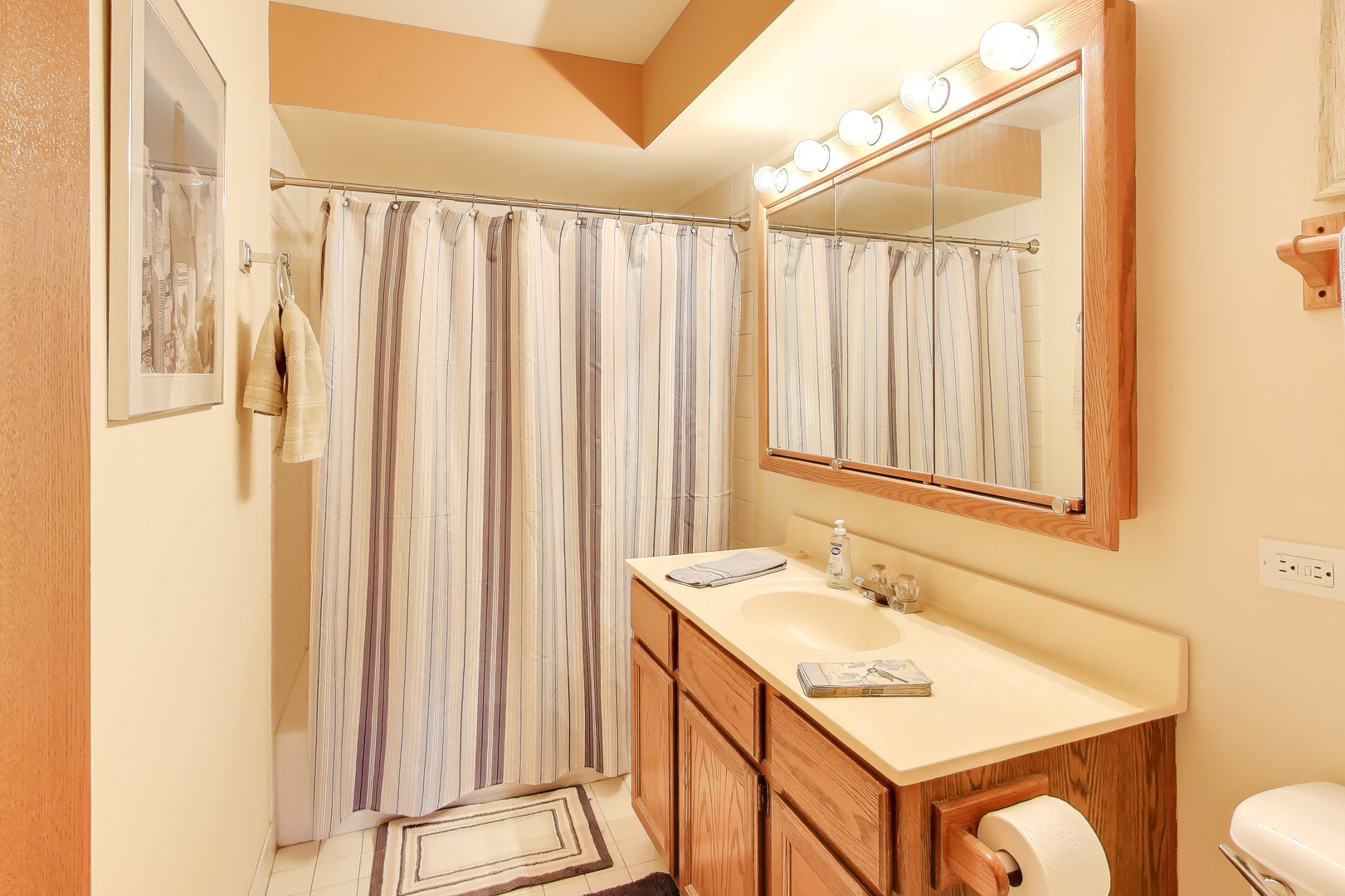 6121 North Northwest Highway, Unit 406 Chicago, IL 60631 - Photo 19 of 29