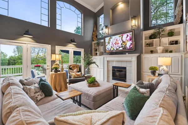 $679,000 | 8725 Landmark Circle, Redding, CA 96001