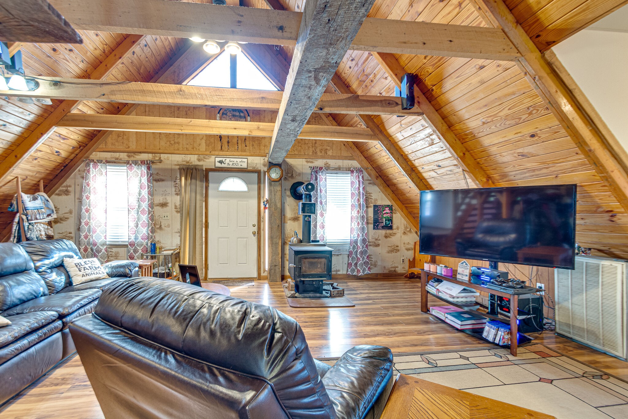 188 Poor Grab Chestnut Ridge Road Petersburg, TN 37144 - Photo 8 of 37 Gallery Image 8