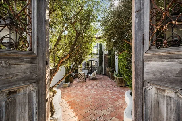 $52,000 | 2301 Pacific Drive, Corona del Mar, CA 92625