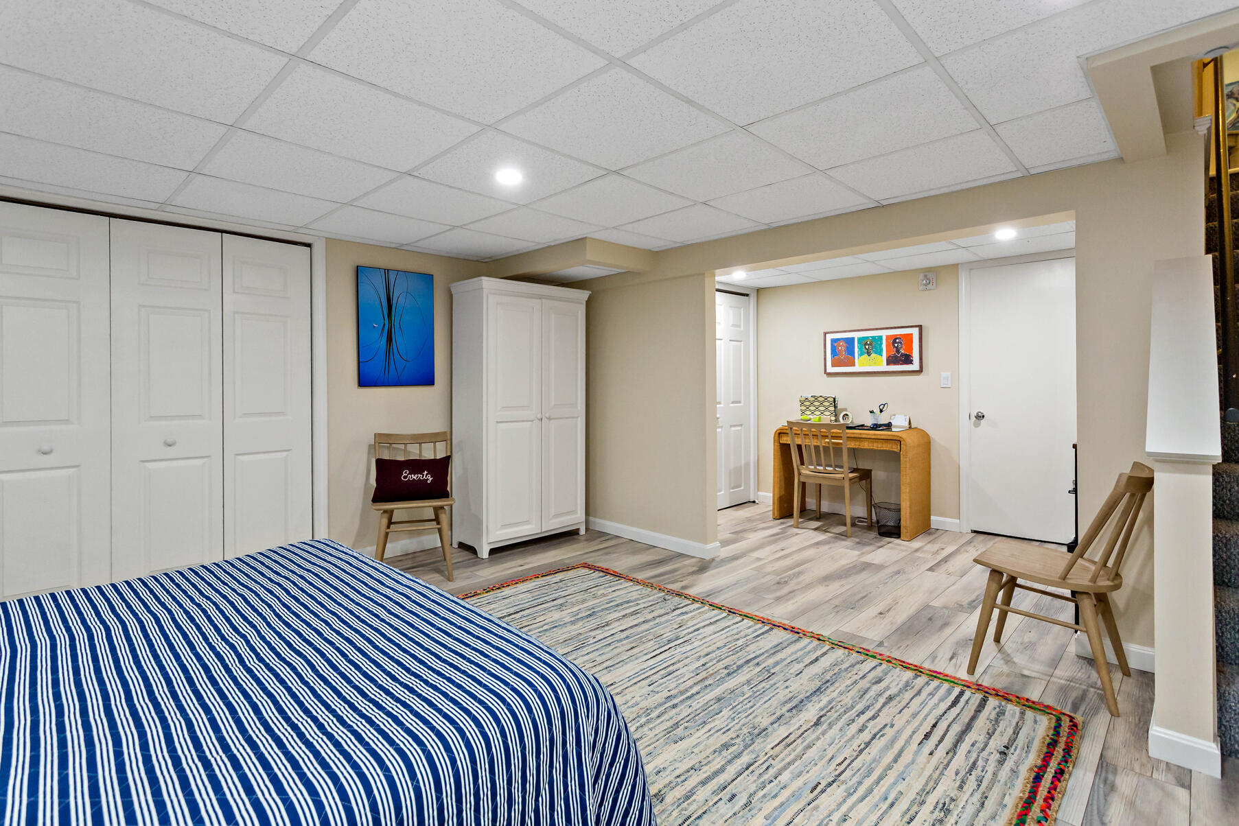 195 Falmouth Road, Unit 16A Mashpee, MA 02649 - Photo 29 of 43 a view of a livingroom with furniture