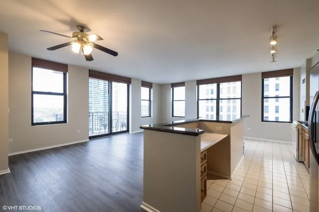 $3,600 | 330 North Jefferson Street, Unit 1408, Chicago, IL 60661