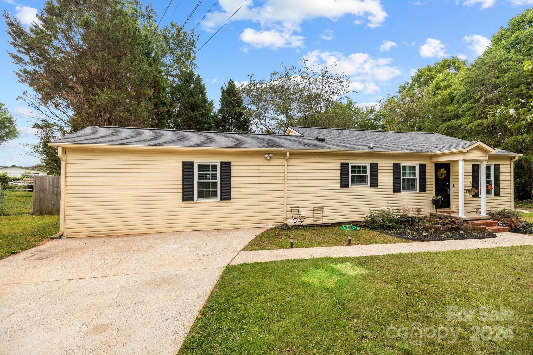 1505 Lane Road Mount Holly, NC 28120 - Photo 28 of 33 Gallery Image 28