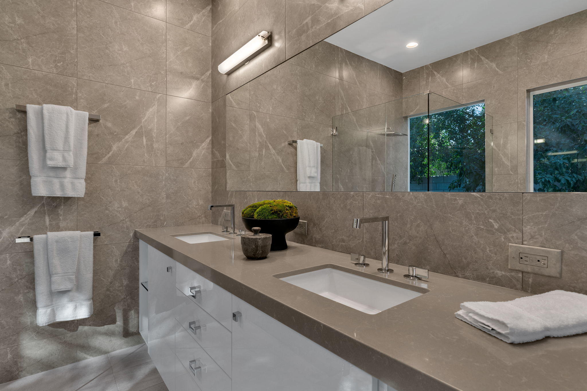 71374 Biskra Road Rancho Mirage, CA 92270 - Photo 34 of 75 a bathroom with a sink and a mirror