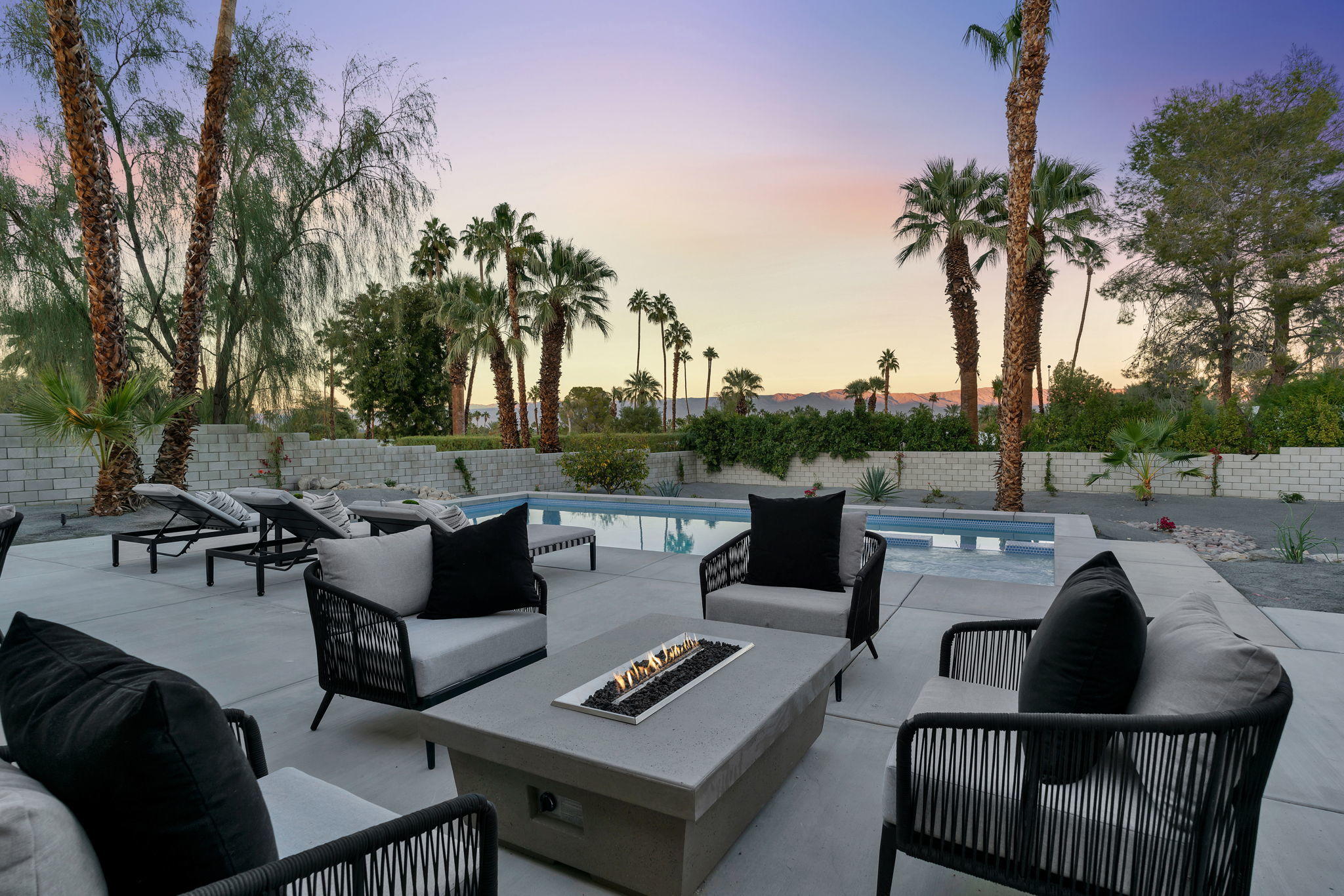 71374 Biskra Road Rancho Mirage, CA 92270 - Photo 58 of 75 a view of outdoor space yard and patio