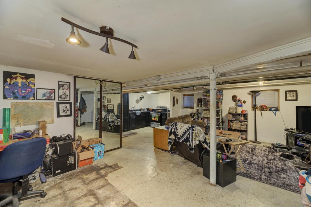 1941 North Harding Avenue Chicago, IL 60647 - Photo 35 of 44 a view of a room with gym equipment