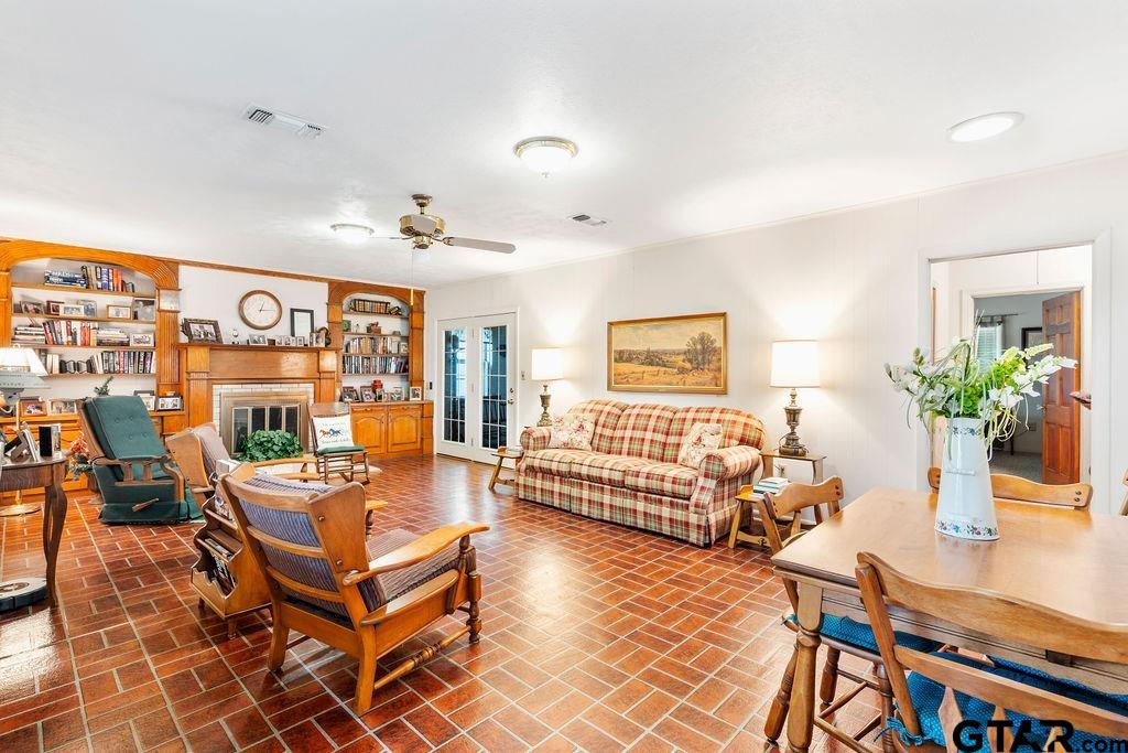 2565 Highway 49 Mount Pleasant, TX 75455 - Photo 7 of 47