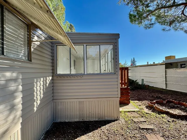 a view of a pathway of a house