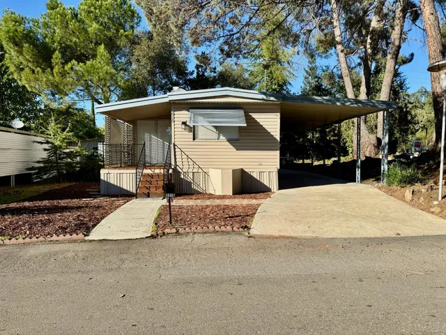 a view of house and outdoor space