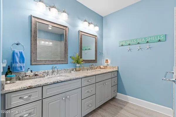 $699,900 | 644 Grovewood Lane Southeast, Bolivia, NC 28422