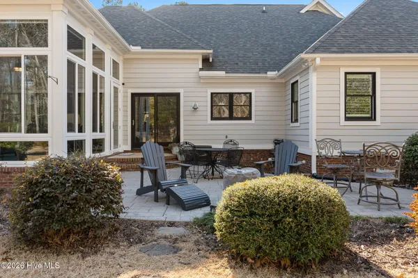 $699,900 | 644 Grovewood Lane Southeast, Bolivia, NC 28422