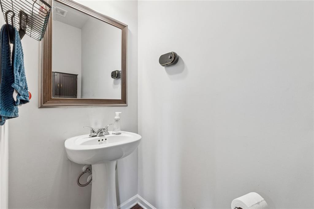 520 Edgemore Road Canton, GA 30114 - Photo 35 of 50