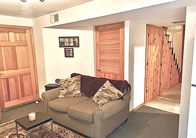 8 Sumner Lane Brewster, MA 02631 - Photo 35 of 43 a living room with furniture and a window