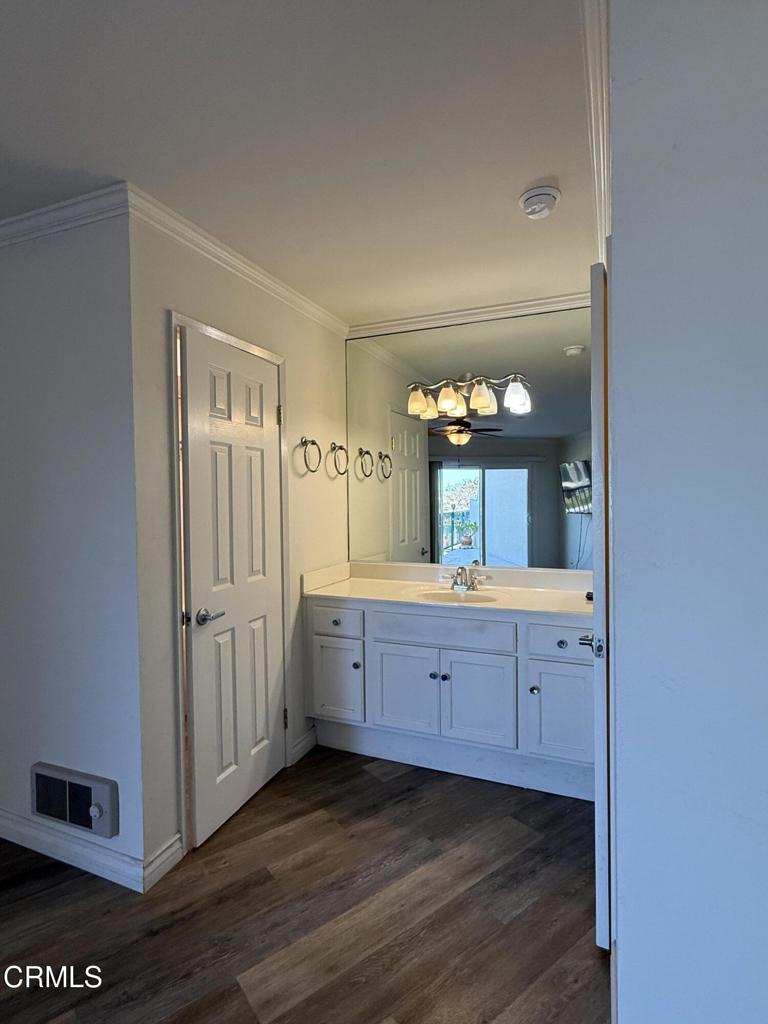 3101 Peninsula Road, Unit 121 Oxnard, CA 93035 - Photo 11 of 26