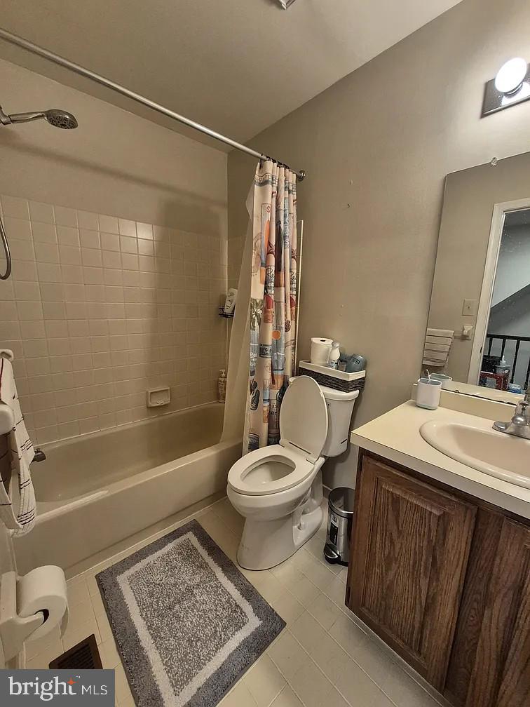 262 Tulip Tree Court Blue Bell, PA 19422 - Photo 22 of 32 a bathroom with a sink toilet and shower