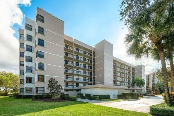 $2,600 | 6530 Boca Del Mar Drive, Unit 336, Boca Raton, FL 33433