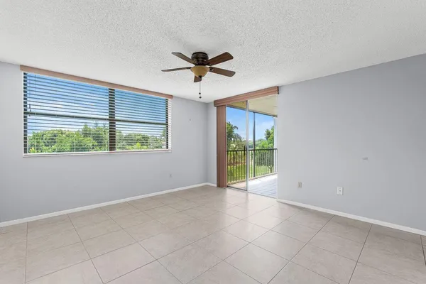$2,600 | 6530 Boca Del Mar Drive, Unit 336, Boca Raton, FL 33433