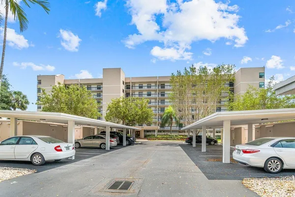 $2,600 | 6530 Boca Del Mar Drive, Unit 336, Boca Raton, FL 33433