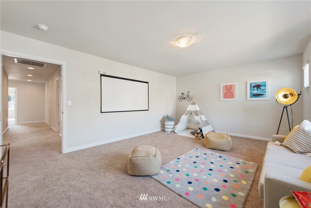 20309 85th Place Northeast Bothell, WA 98011 - Photo 23 of 25 Gallery Image 23