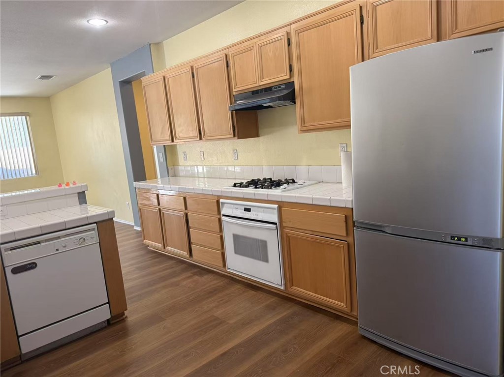 12673 Field Way Victorville, CA 92395 - Photo 3 of 12