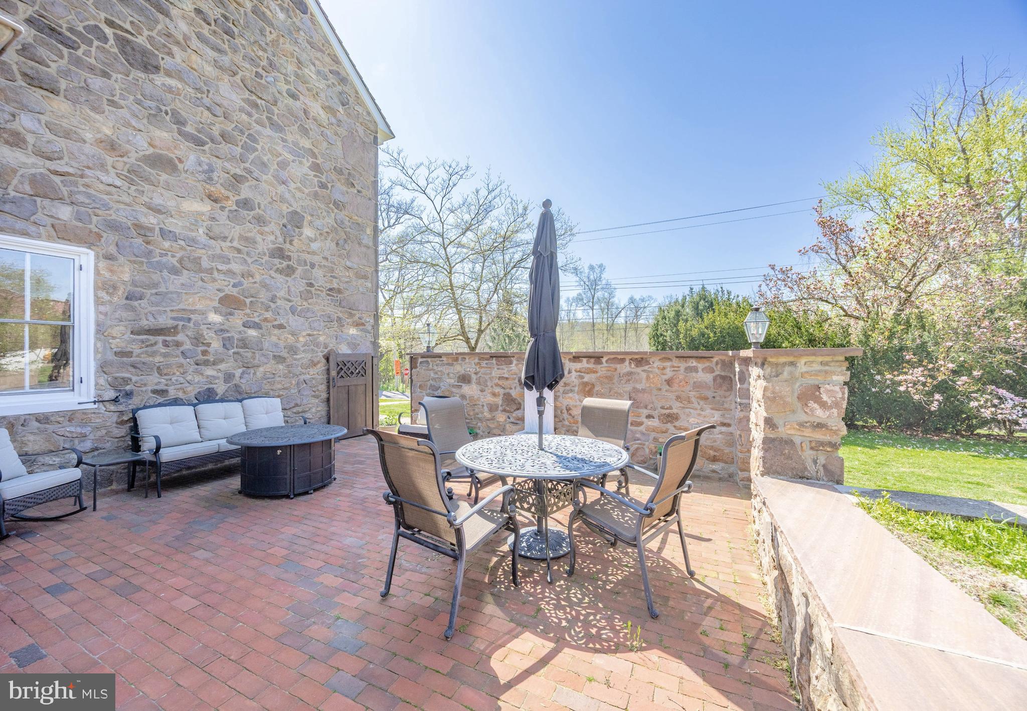 1551 Old Ridge Road Pottstown, PA 19465 - Photo 21 of 78 Patio Courtyard
