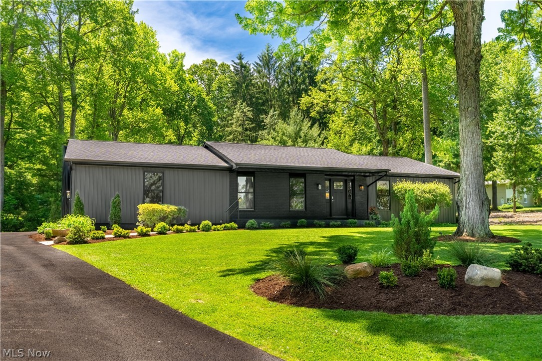 45 Hampshire Road Akron, OH 44313 - Photo 1 of 48