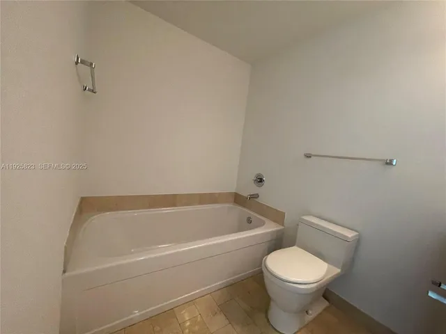 $2,900 | 1111 Southwest 1st Avenue, Unit 2524N, Miami, FL 33130