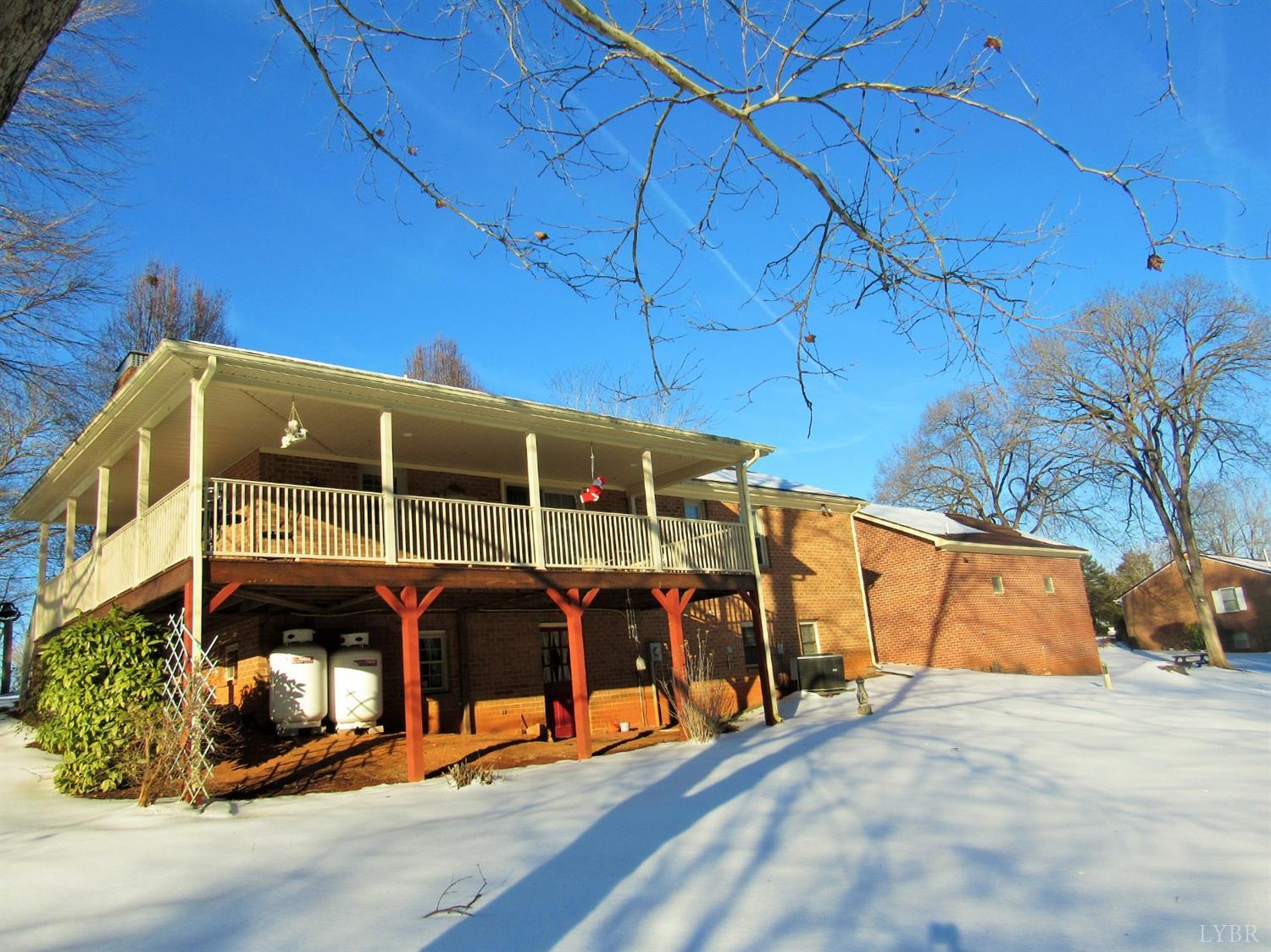 739 Kenmore Road Amherst, VA 24521 - Photo 4 of 27 a view of a large building