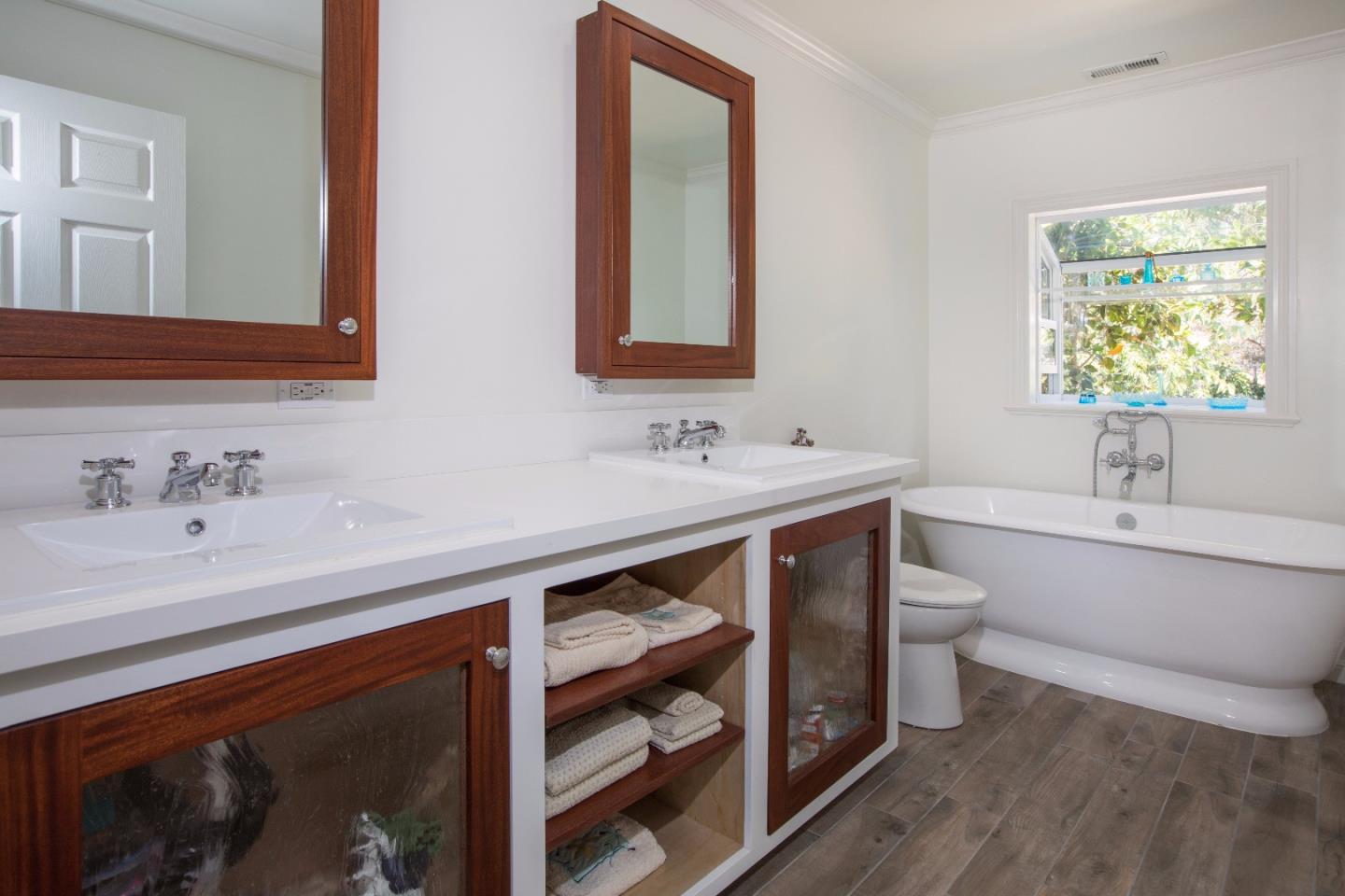 312 Pineridge Road Santa Cruz, CA 95060 - Photo 11 of 18 Gallery Image 11